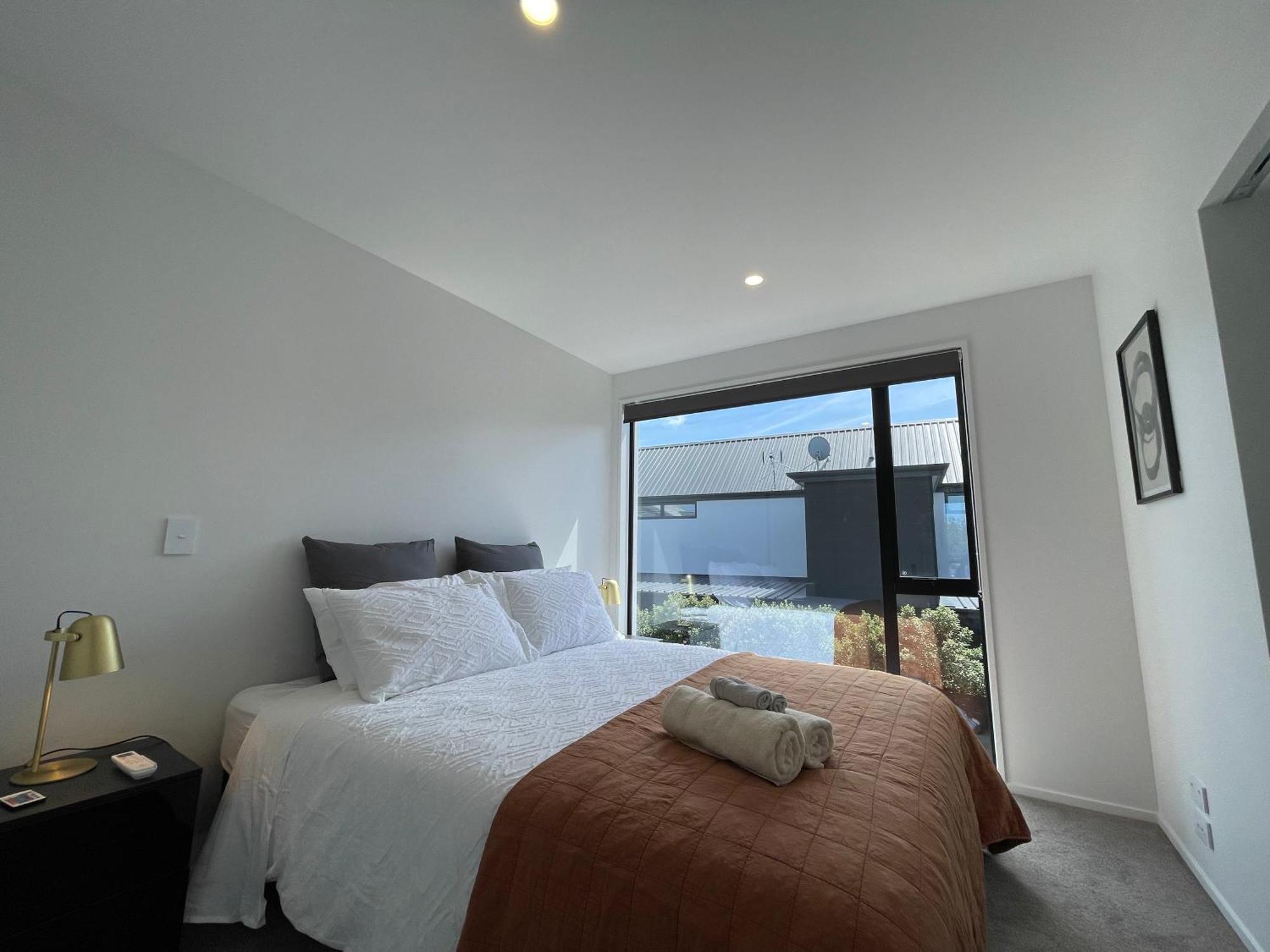 Luxury 2 Bedroom Townhouse Opposite Merivale Mall クライストチャーチ エクステリア 写真