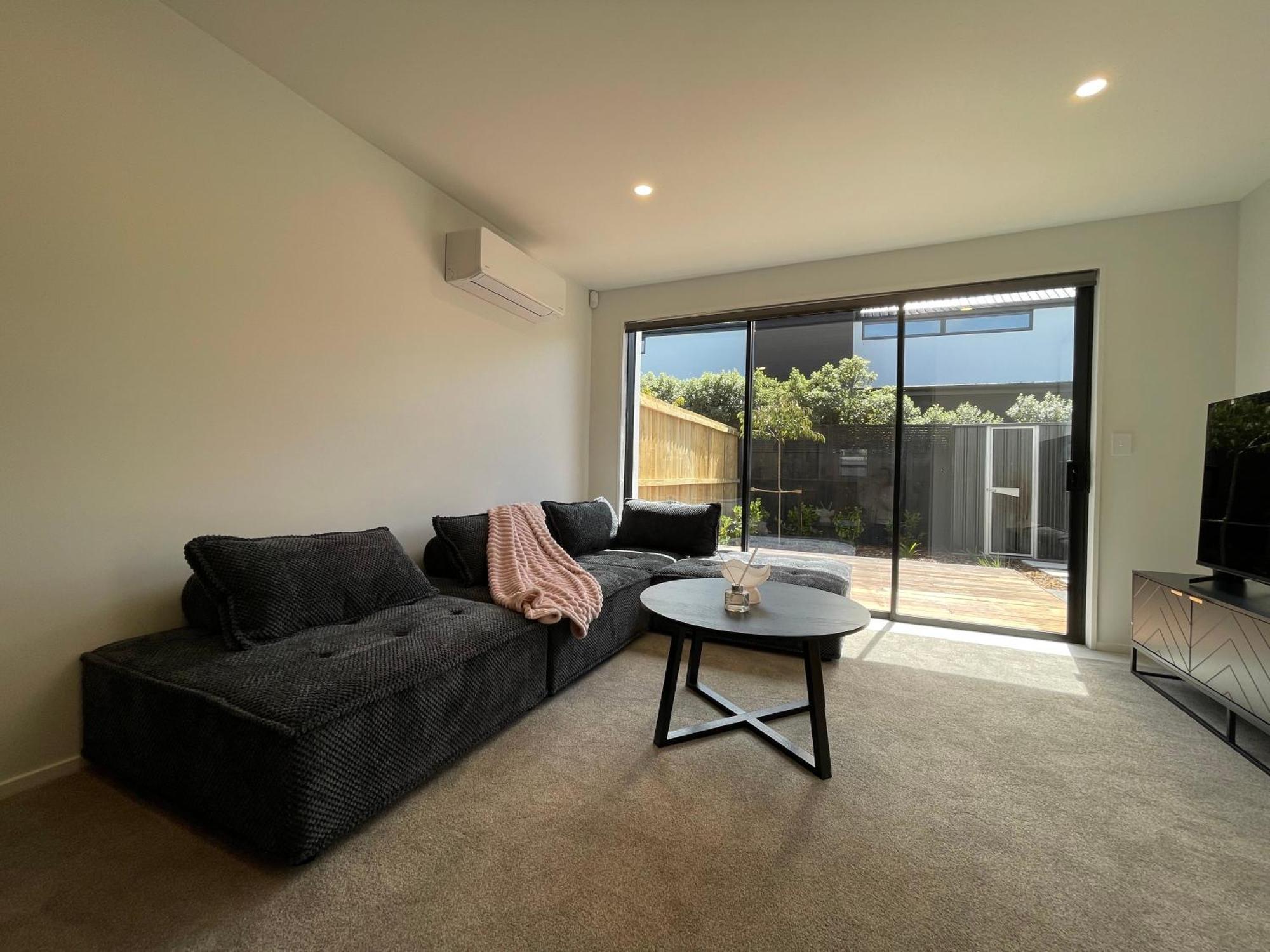 Luxury 2 Bedroom Townhouse Opposite Merivale Mall クライストチャーチ エクステリア 写真